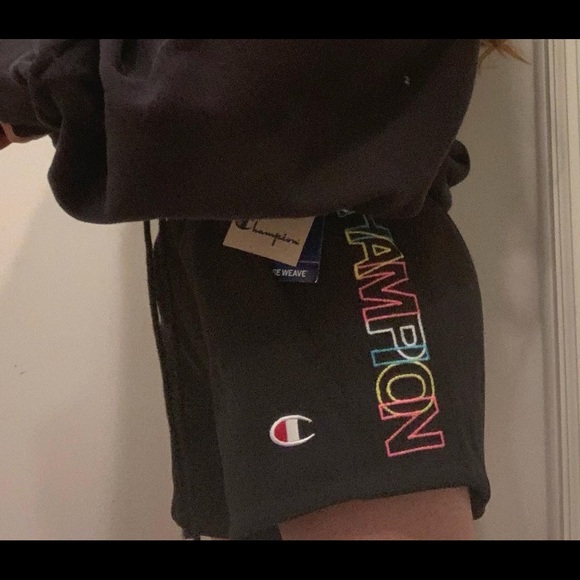 reverse weave champion shorts - Picture 3 of 5